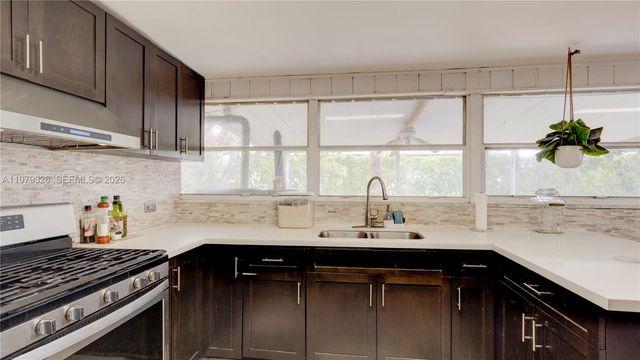 1715 SW 84th Ave, Miami, FL 33155