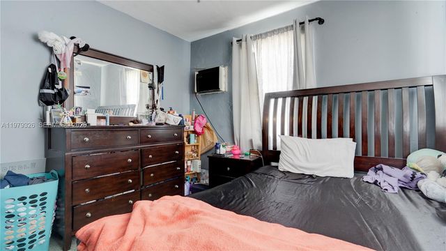 1715 SW 84th Ave, Miami, FL 33155