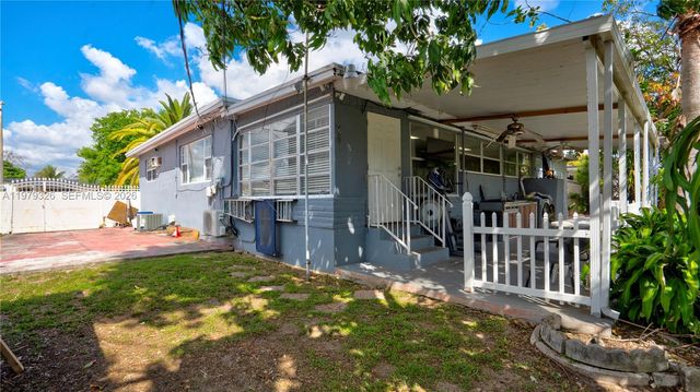 1715 SW 84th Ave, Miami, FL 33155