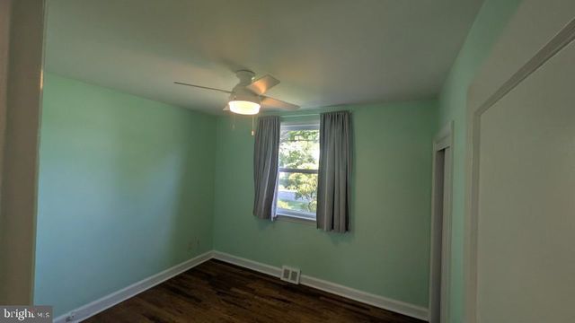 22 W DALE RD, Wilmington, DE 19810