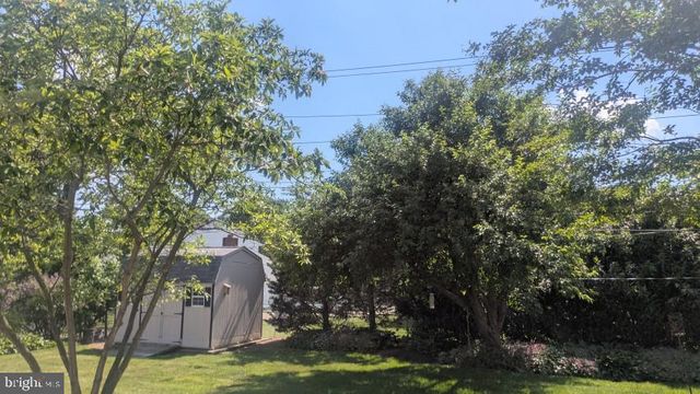 22 W DALE RD, Wilmington, DE 19810