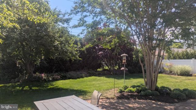 22 W DALE RD, Wilmington, DE 19810