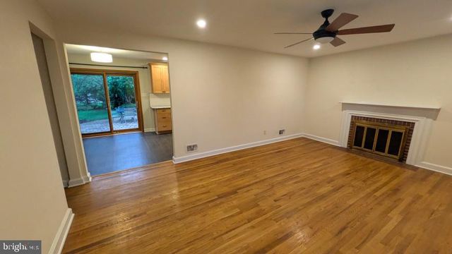 22 W DALE RD, Wilmington, DE 19810