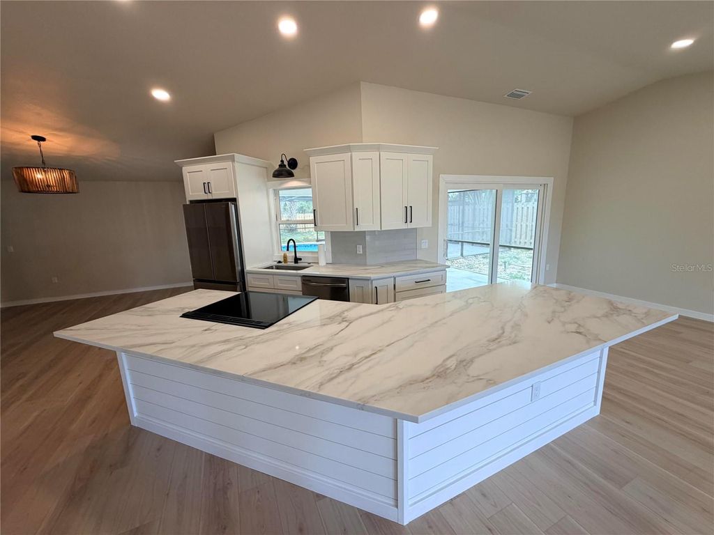 303 70TH STREET NW, BRADENTON, FL 34209 — photo 3