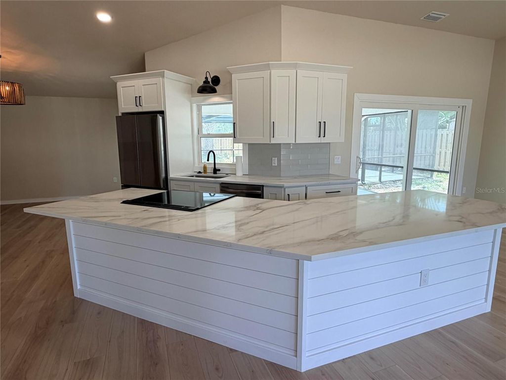 303 70TH STREET NW, BRADENTON, FL 34209 — photo 5