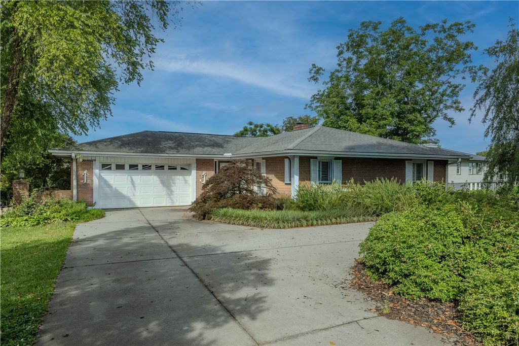 209 Edgewater Drive, Anderson, SC 29626