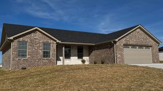 38 Js Lane, London, KY 40741