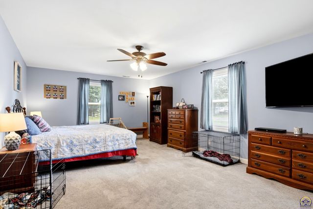 2231 NW Polk ST, Topeka, KS 66608