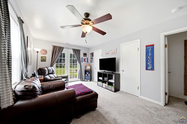 2231 NW Polk ST, Topeka, KS 66608