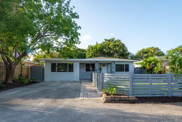 2857 Adams Street, Hollywood, FL 33020
