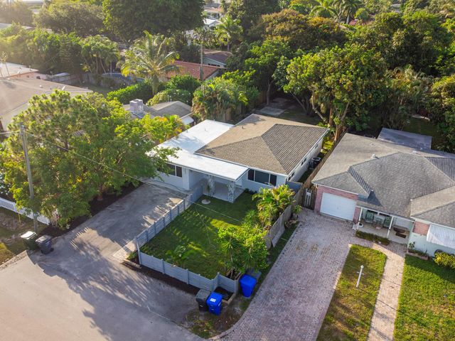2857 Adams Street, Hollywood, FL 33020