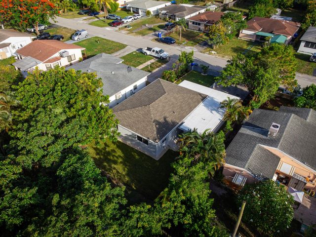 2857 Adams Street, Hollywood, FL 33020