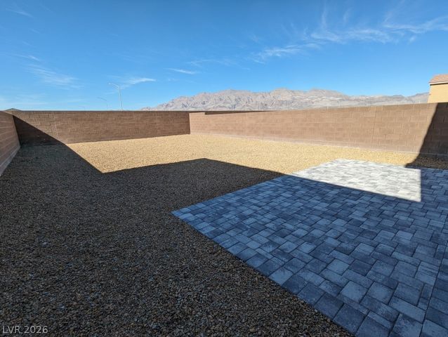 7703 Moore Creek Lane, North Las Vegas, NV 89084