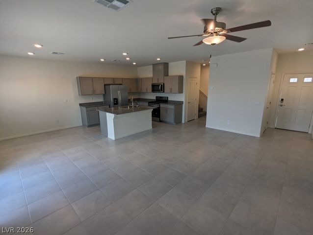 7703 Moore Creek Lane, North Las Vegas, NV 89084