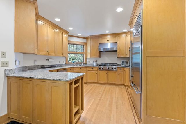 1108 S Wall St, Spokane, WA 99204