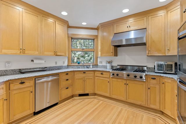 1108 S Wall St, Spokane, WA 99204