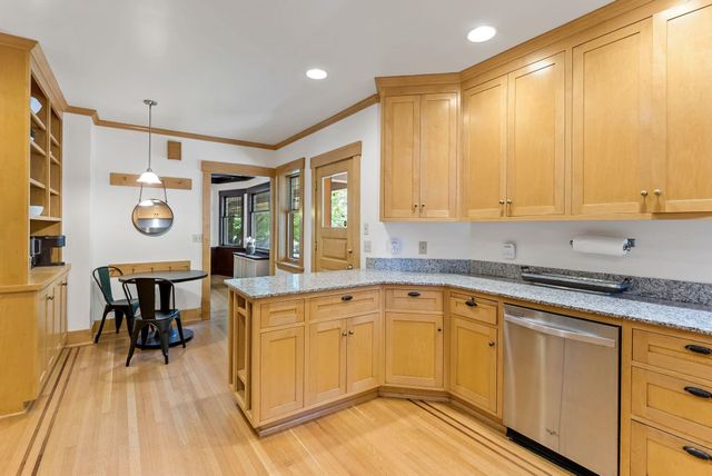 1108 S Wall St, Spokane, WA 99204