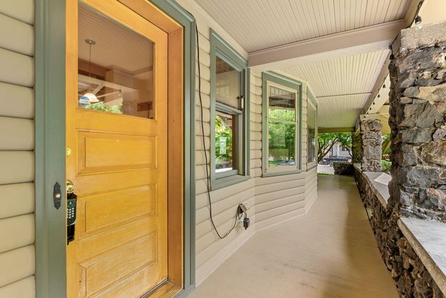 1108 S Wall St, Spokane, WA 99204