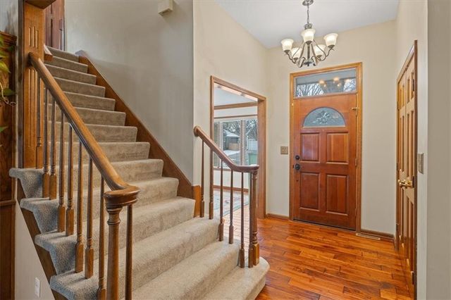 1023 SE Bordner Drive, Lee's Summit, MO 64081