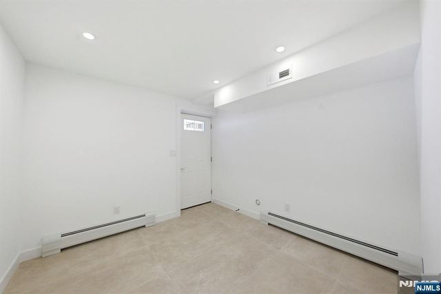 211 E Harriet Avenue B, Palisades Park, NJ 07650