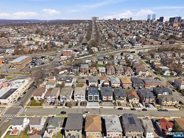 211 E Harriet Avenue B, Palisades Park, NJ 07650