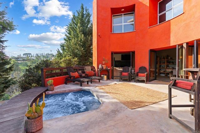 2893 Paseo Del Sol, Escondido, CA 92025