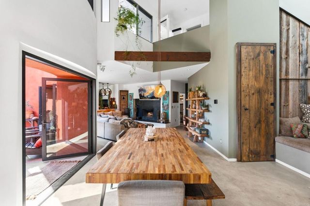 2893 Paseo Del Sol, Escondido, CA 92025