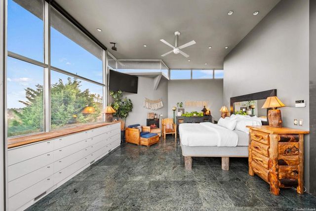 2893 Paseo Del Sol, Escondido, CA 92025