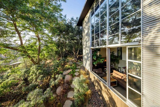 2893 Paseo Del Sol, Escondido, CA 92025