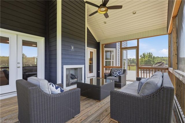 180 Eagle's Landing Lane, Mocksville, NC 27028