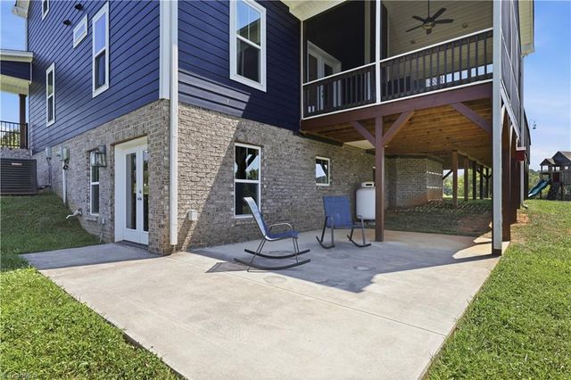 180 Eagle's Landing Lane, Mocksville, NC 27028