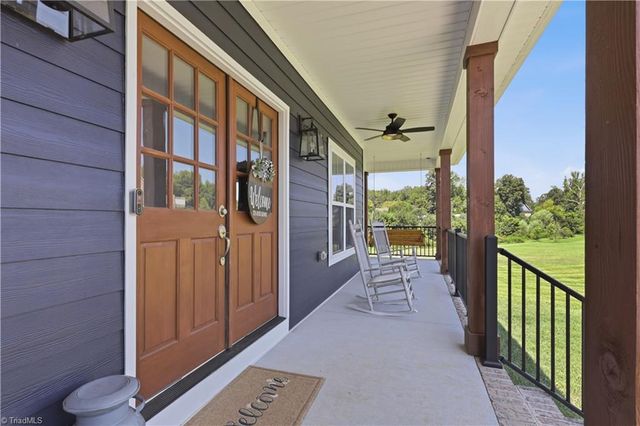 180 Eagle's Landing Lane, Mocksville, NC 27028