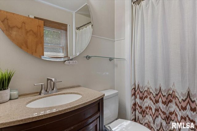 2308 Tamaroa Trail, Springfield, IL 62702