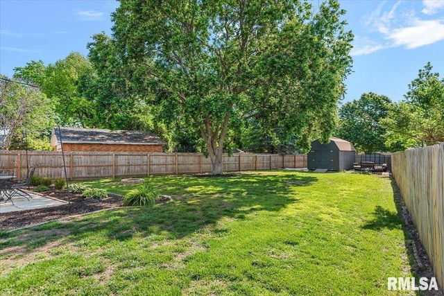 2308 Tamaroa Trail, Springfield, IL 62702