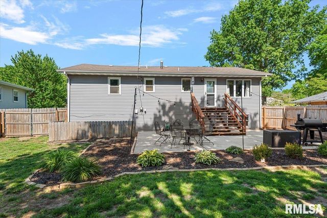 2308 Tamaroa Trail, Springfield, IL 62702