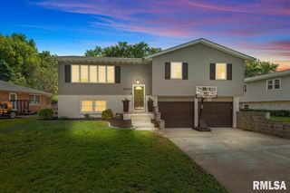 2308 Tamaroa Trail, Springfield, IL 62702