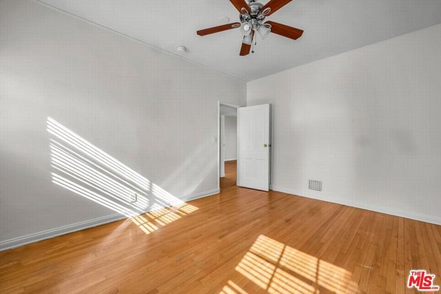 614 Midvale Avenue, Los Angeles, CA 90024