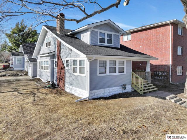 1267 S 27th Street, Lincoln, NE 68502