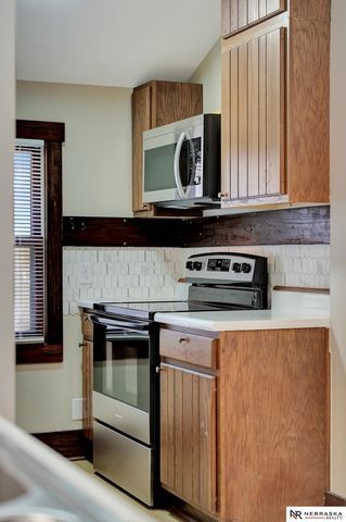 1267 S 27th Street, Lincoln, NE 68502