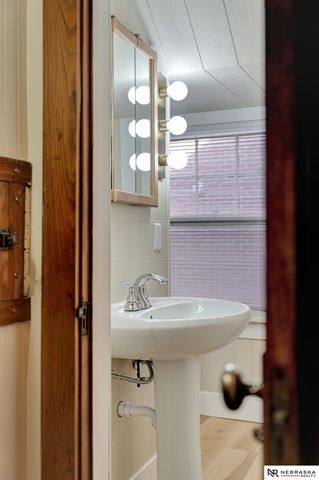 1267 S 27th Street, Lincoln, NE 68502