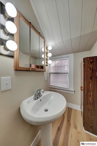 1267 S 27th Street, Lincoln, NE 68502