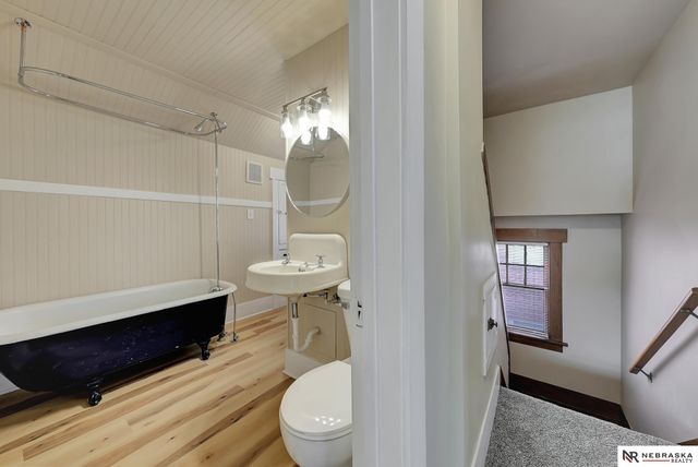 1267 S 27th Street, Lincoln, NE 68502