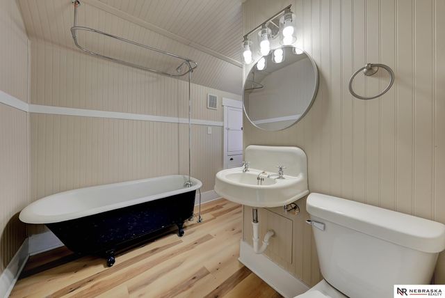 1267 S 27th Street, Lincoln, NE 68502