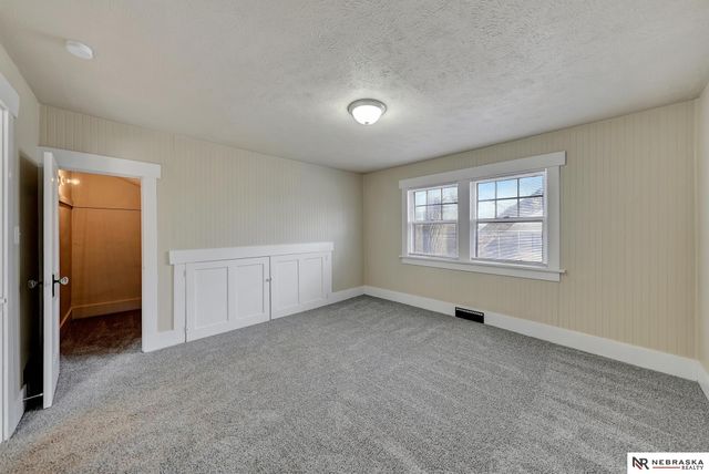 1267 S 27th Street, Lincoln, NE 68502