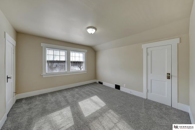 1267 S 27th Street, Lincoln, NE 68502