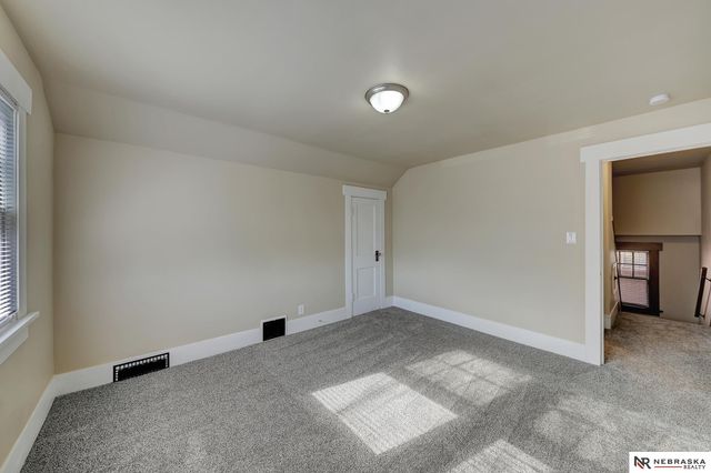 1267 S 27th Street, Lincoln, NE 68502