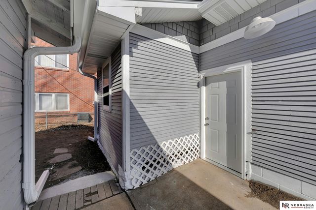 1267 S 27th Street, Lincoln, NE 68502