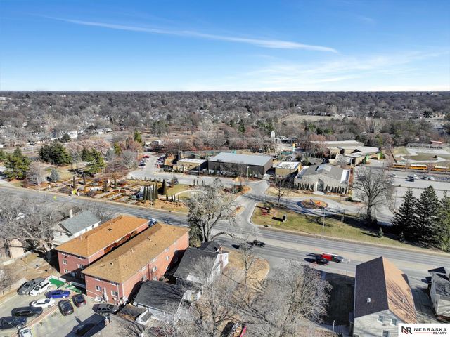 1267 S 27th Street, Lincoln, NE 68502