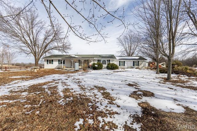 20058 State Route O, Rolla, MO 65401