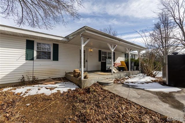 20058 State Route O, Rolla, MO 65401